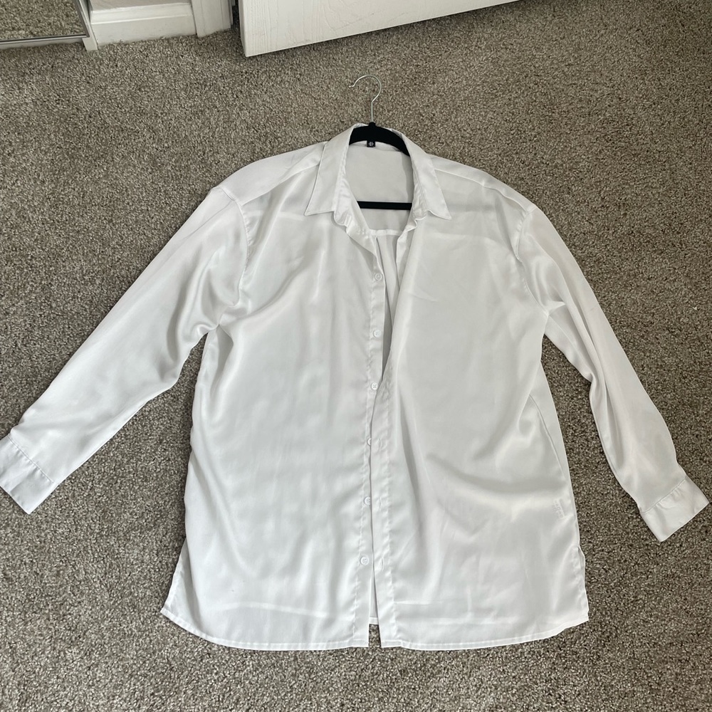 Oversized White Satin Button Up Blouse. US 4.